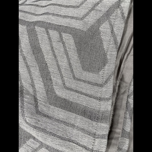 NIB Hotel Collection‎ Textured Hexagon King Duvet Only in Grey - Picture 6 of 11